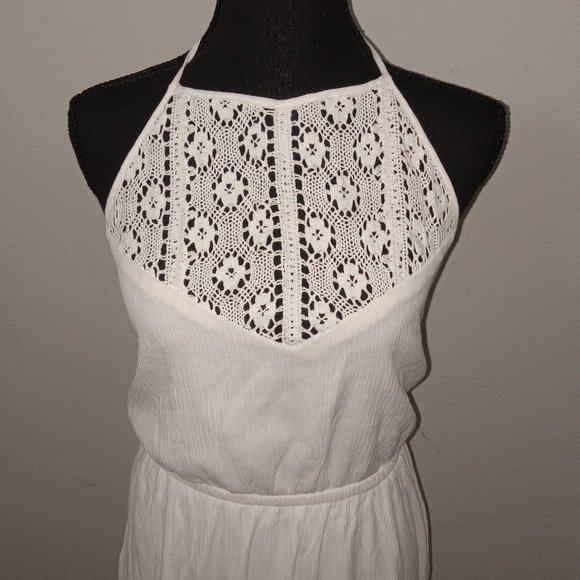 Lulus Dashing Dame White floral islet dress. - Picture 2 of 11